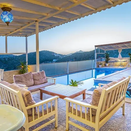 3 Bedroom With Private Pool In Kisla Bay